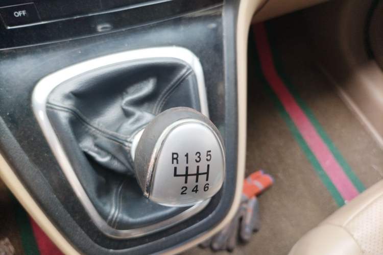 Used Haval H6 2012 1.5T Manual Two-Wheel Drive Elite Model Gear Lever