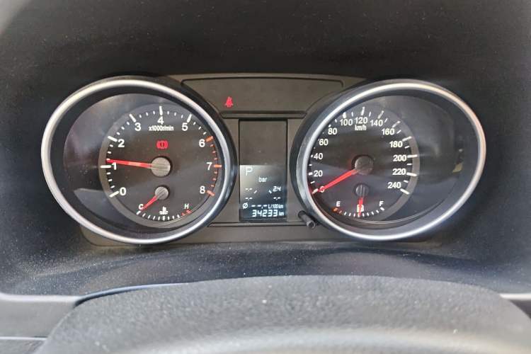Used Haval H6 2012 2.4L Automatic Two-Wheel Drive Elite Version Instrument Cluster