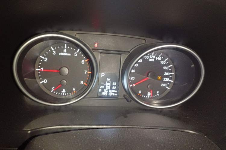 Used Haval H6 2012 2.4L Automatic Two-Wheel Drive Elite Version Instrument Cluster