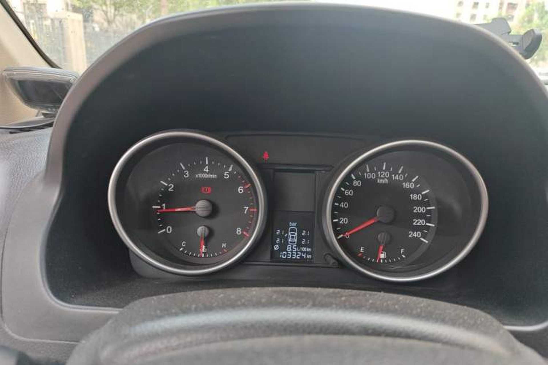 Used Haval H6 2012 1.5T Manual Two-Wheel Drive Prestige Version Instrument Cluster