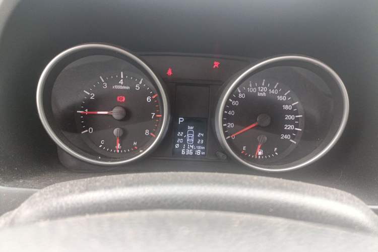 Used Haval H6 2012 2.4L Automatic Two-Wheel Drive Elite Version Instrument Cluster