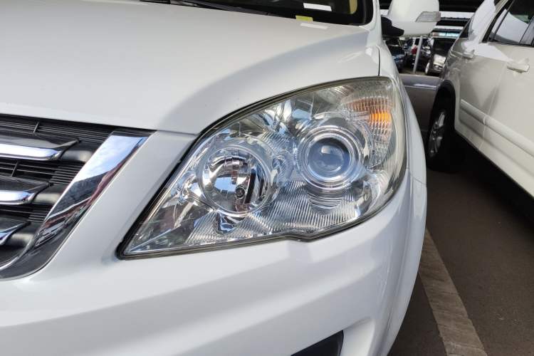Used Haval H6 2012 1.5T Manual Two-Wheel Drive Elite Model Left Front Headlight