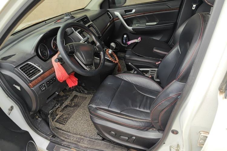 Used Haval H6 2012 1.5T Manual Two-Wheel Drive Prestige Version Left Front Seat