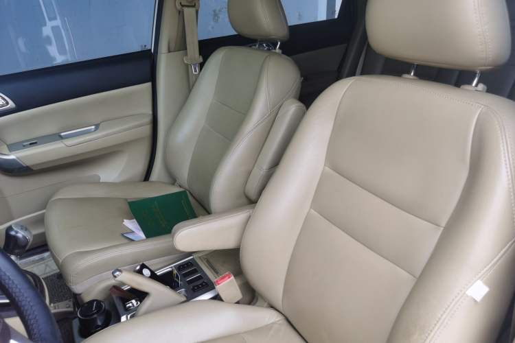 Used Haval H6 2012 1.5T Manual Two-Wheel Drive Prestige Version Left Front Seat