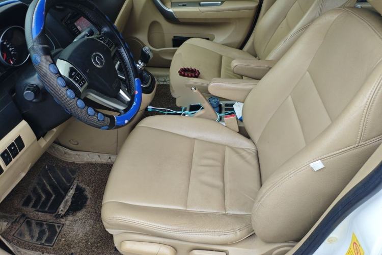 Used Haval H6 2012 1.5T Manual Two-Wheel Drive Prestige Version Left Front Seat