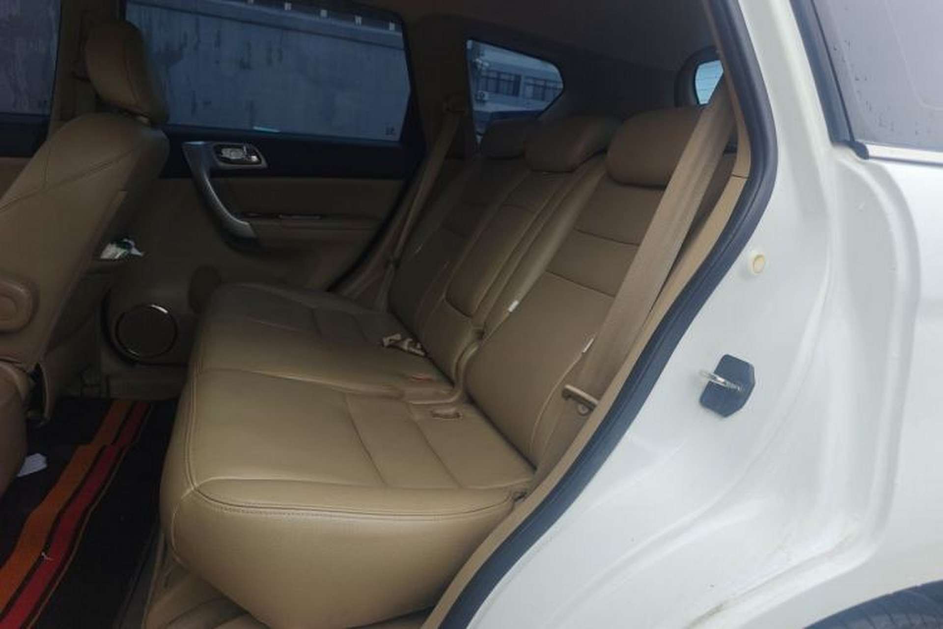 Used Haval H6 2012 1.5T Manual Two-Wheel Drive Prestige Version Left Rear Seat