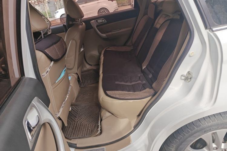 Used Haval H6 2012 1.5T Manual Two-Wheel Drive Prestige Version Left Rear Seat