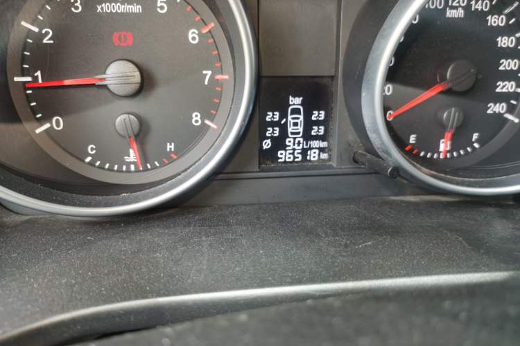 Used Haval H6 2012 1.5T Manual Two-Wheel Drive Prestige Version Odometer Close Up