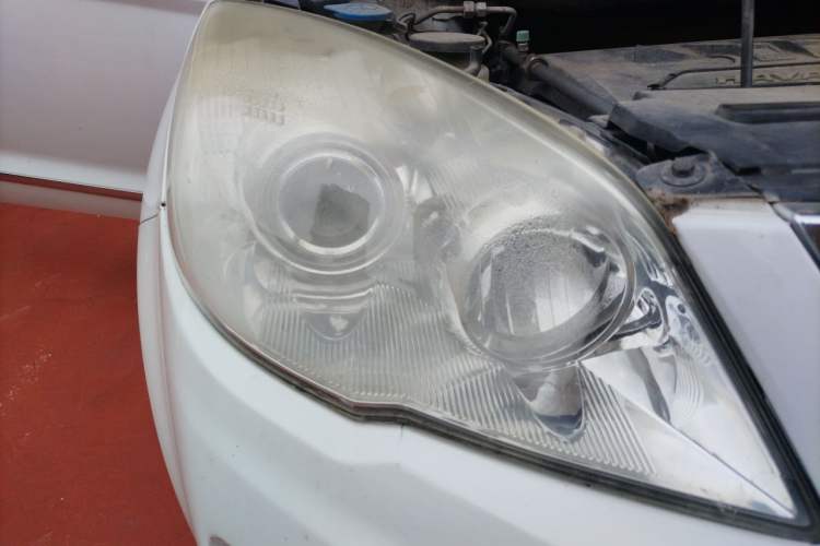 Used Haval H6 2012 1.5T Manual Two-Wheel Drive Elite Model Right Front Headlight