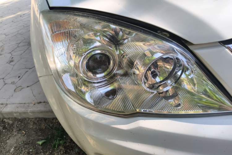 Used Haval H6 2012 1.5T Manual Two-Wheel Drive Urban Version Right Front Headlight