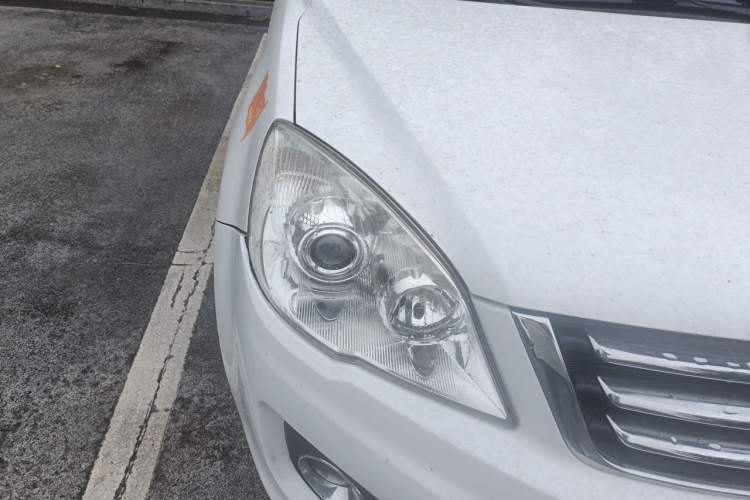 Used Haval H6 2012 2.4L Automatic Two-Wheel Drive Elite Version Right Front Headlight