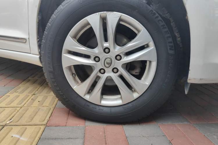 Used Haval H6 2012 2.4L Automatic Two-Wheel Drive Elite Version Right Front Wheel Hub