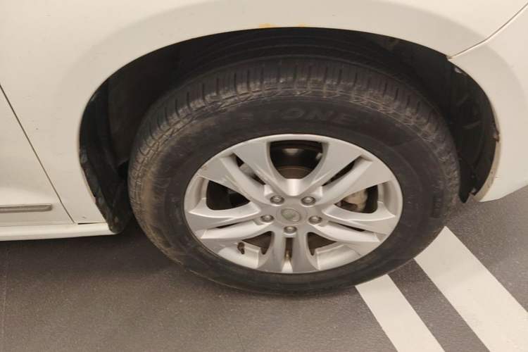 Used Haval H6 2012 1.5T Manual Two-Wheel Drive Elite Model Right Front Wheel Hub