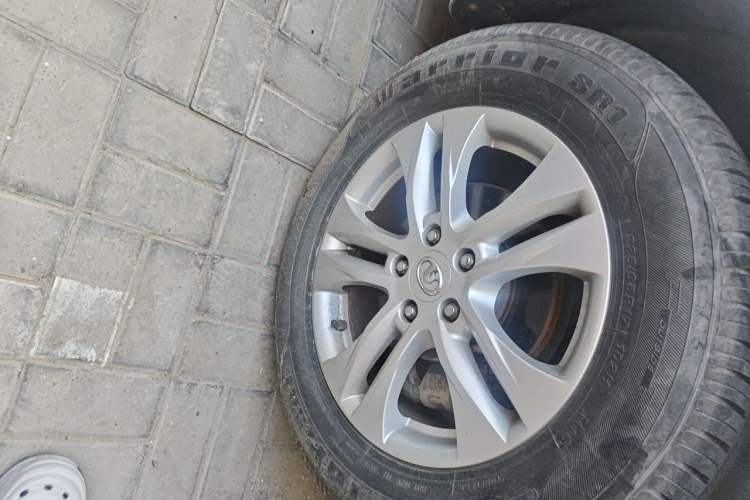Used Haval H6 2012 2.4L Automatic Two-Wheel Drive Elite Version Right Front Wheel Hub