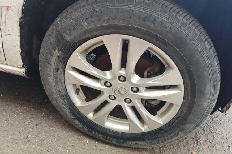 Used Haval H6 2012 1.5T Manual Two-Wheel Drive Prestige Version Right Front Wheel Hub