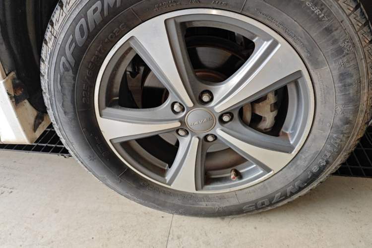 Used Haval H6 2012 1.5T Manual Two-Wheel Drive Elite Model Right Front Wheel Hub