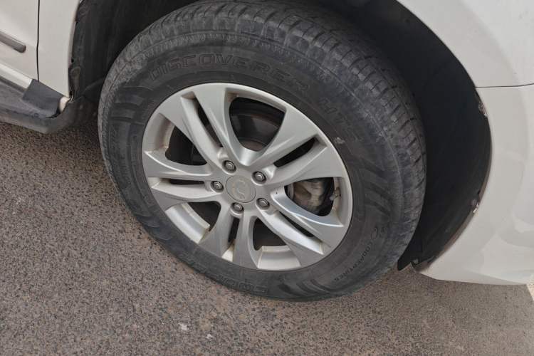 Used Haval H6 2012 1.5T Manual Two-Wheel Drive Prestige Version Right Front Wheel Hub