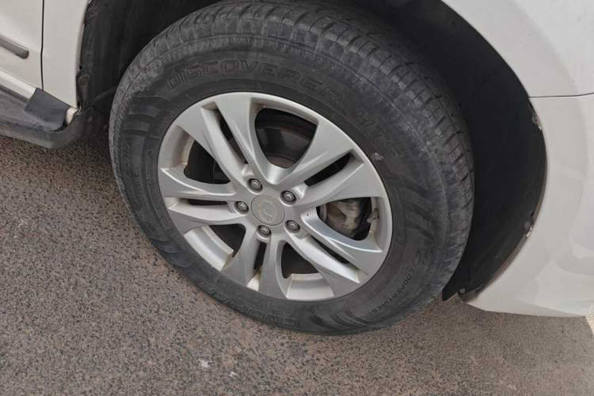 Used Haval H6 2012 1.5T Manual Two-Wheel Drive Prestige Version Right Front Wheel Hub