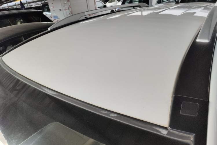 Used Haval H6 2012 1.5T Manual Two-Wheel Drive Elite Model Roof