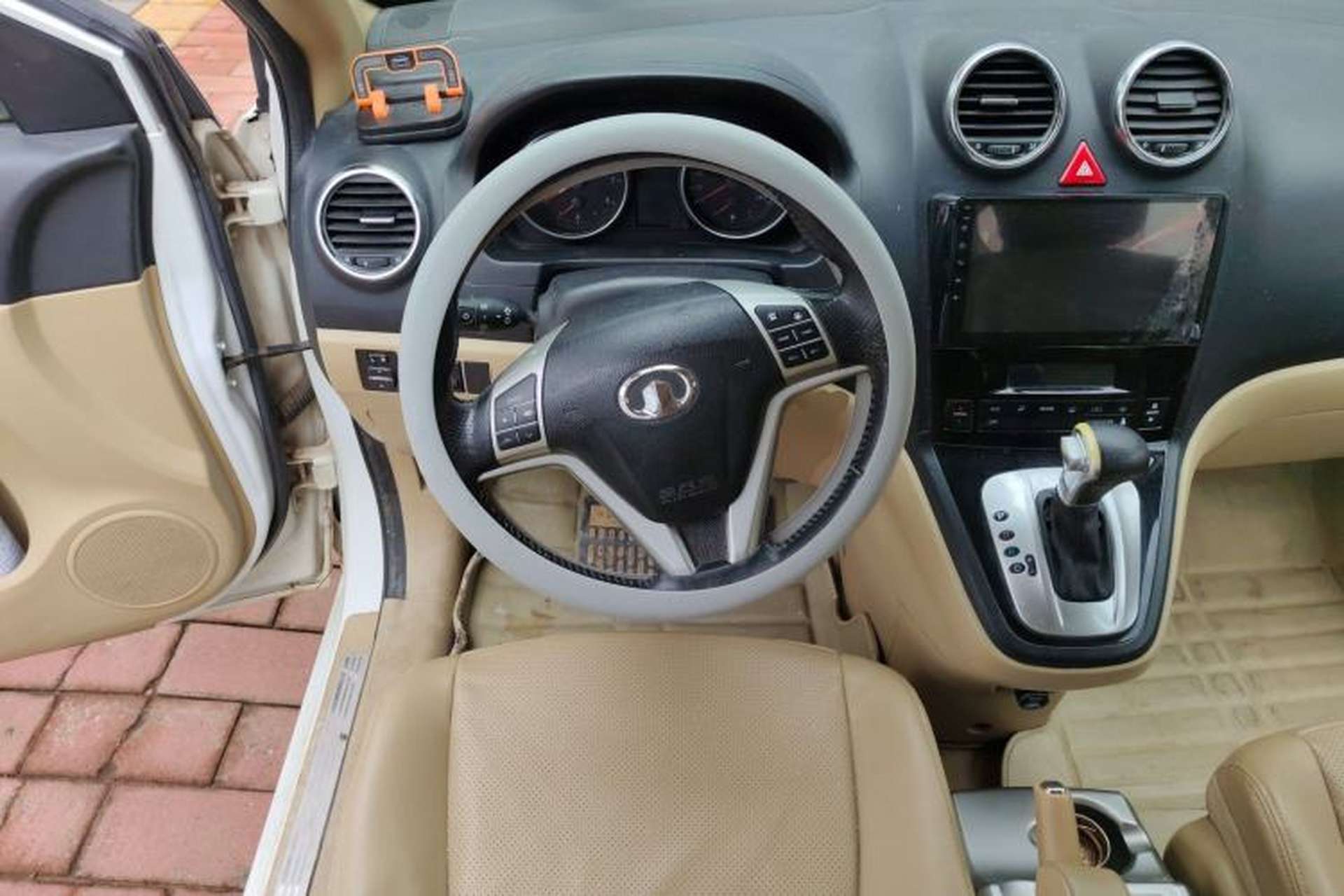 Used Haval H6 2012 2.4L Automatic Two-Wheel Drive Elite Version Steering Wheel