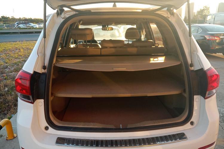 Used Haval H6 2012 1.5T Manual Two-Wheel Drive Elite Model Trunk