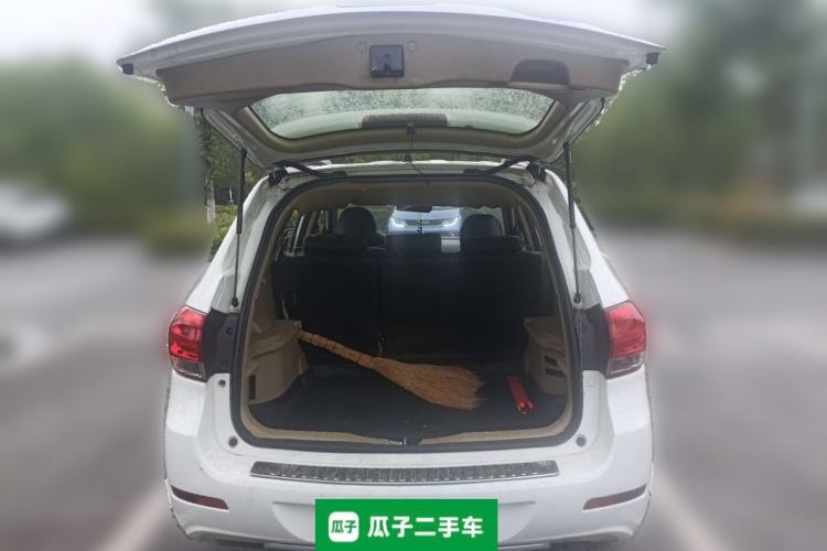 Used Haval H6 2012 2.4L Automatic Two-Wheel Drive Elite Version Trunk