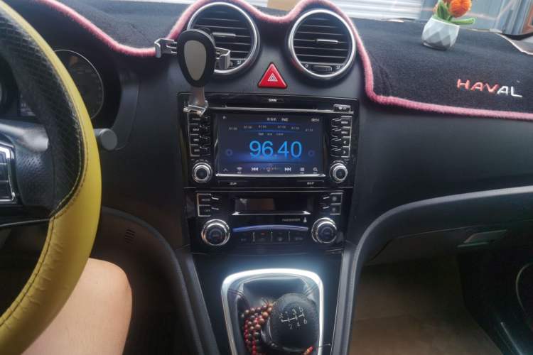 Used Haval H6 2013 Upgraded Model 1.5T Manual Two-Wheel Drive Elite Version Audio And AC Panel