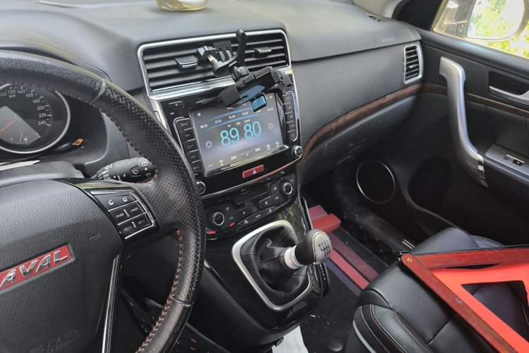 Used Haval H6 2013 Sports Edition 1.5T Manual Two-Wheel Drive Elite Model Audio And AC Panel