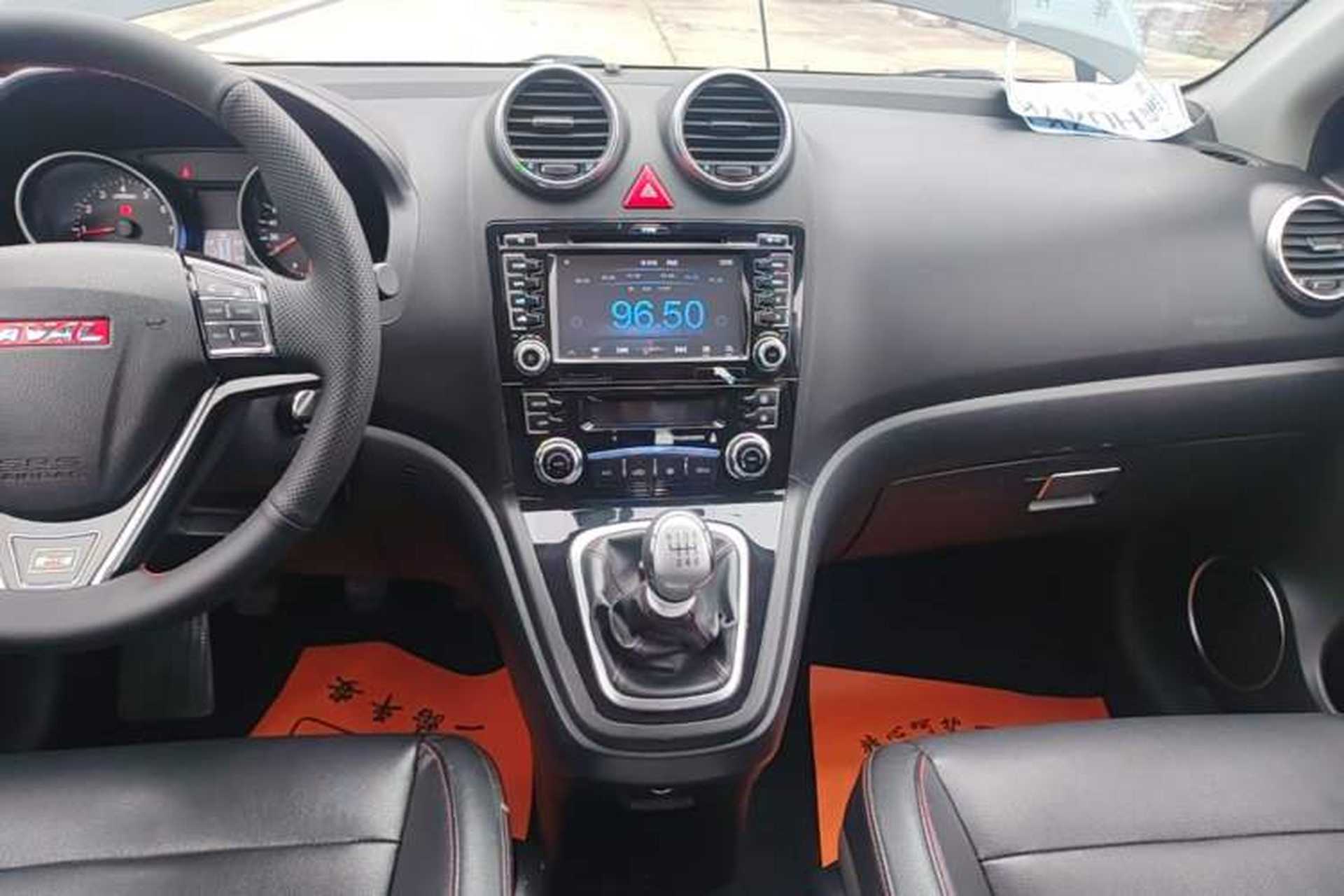 Used Haval H6 2013 Upgraded Model 1.5T Manual Two-Wheel Drive Elite Version Audio And AC Panel