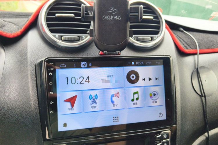 Used Haval H6 2013 Upgraded Model 1.5T Manual Two-Wheel Drive Elite Version Audio And AC Panel