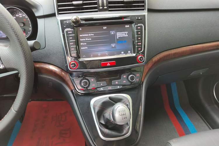 Used Haval H6 2013 Sports Edition 1.5T Manual Two-Wheel Drive Elite Model Audio And AC Panel