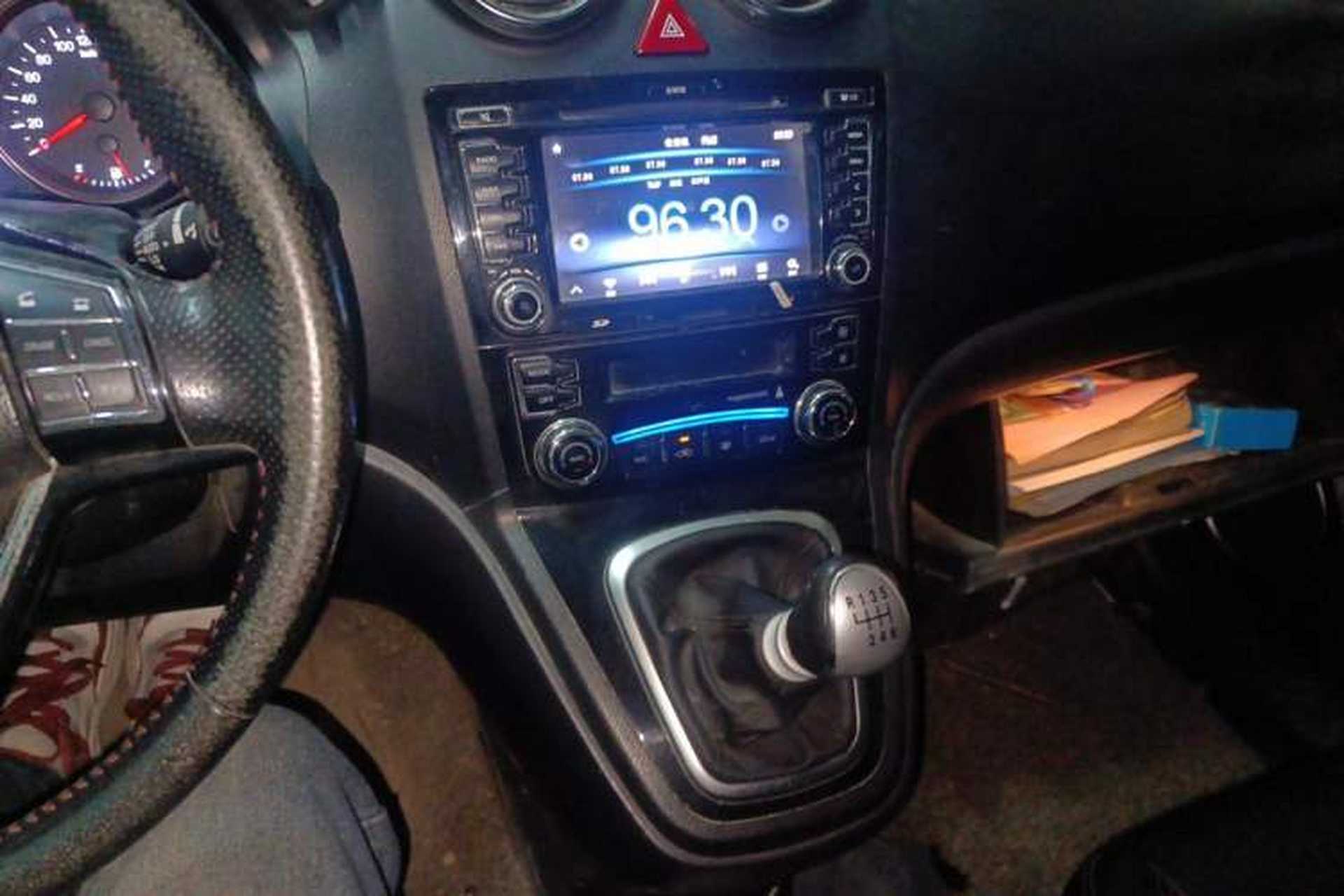 Used Haval H6 2013 Upgraded Model 1.5T Manual Two-Wheel Drive Elite Version Audio And AC Panel
