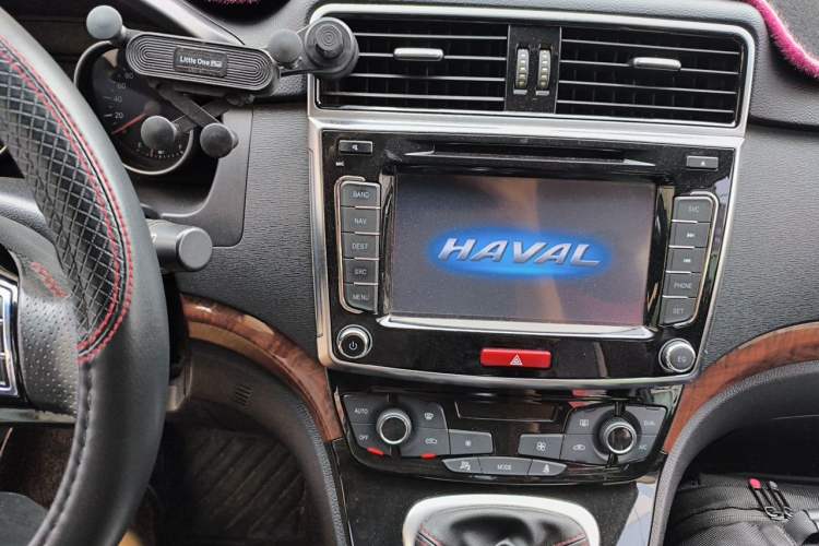 Used Haval H6 2013 Sports Edition 1.5T Manual Two-Wheel Drive Elite Model Audio And AC Panel