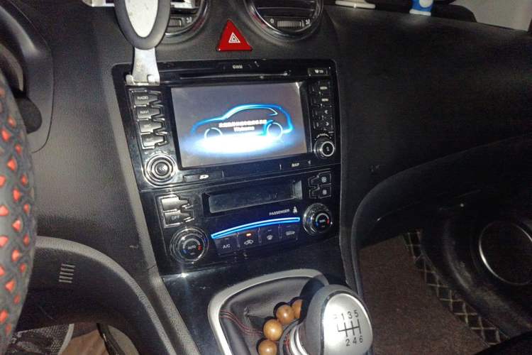 Used Haval H6 2013 Upgraded Model 1.5T Manual Two-Wheel Drive Elite Version Audio And AC Panel