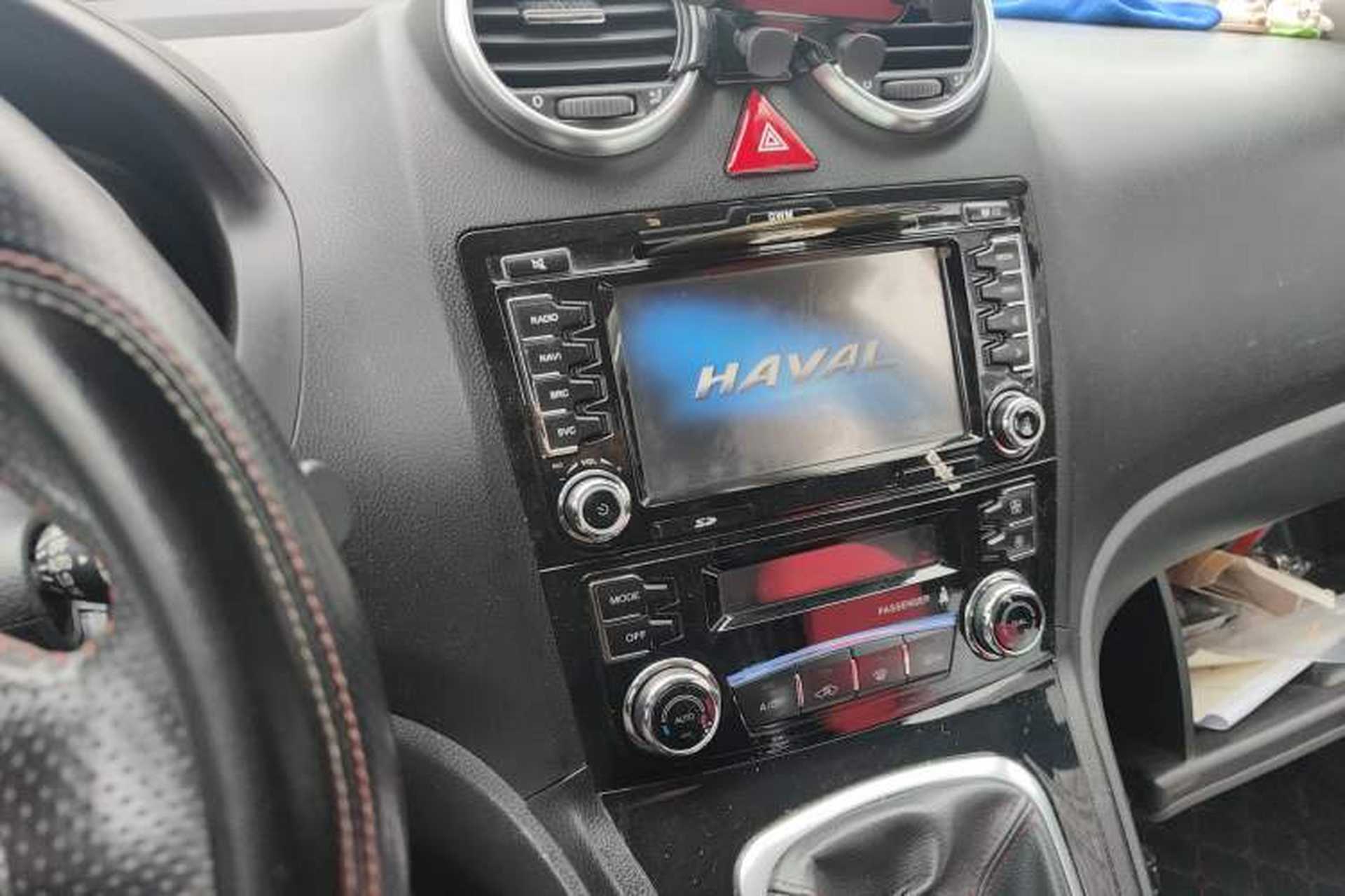 Used Haval H6 2013 Upgraded Model 1.5T Manual Two-Wheel Drive Elite Version Audio And AC Panel