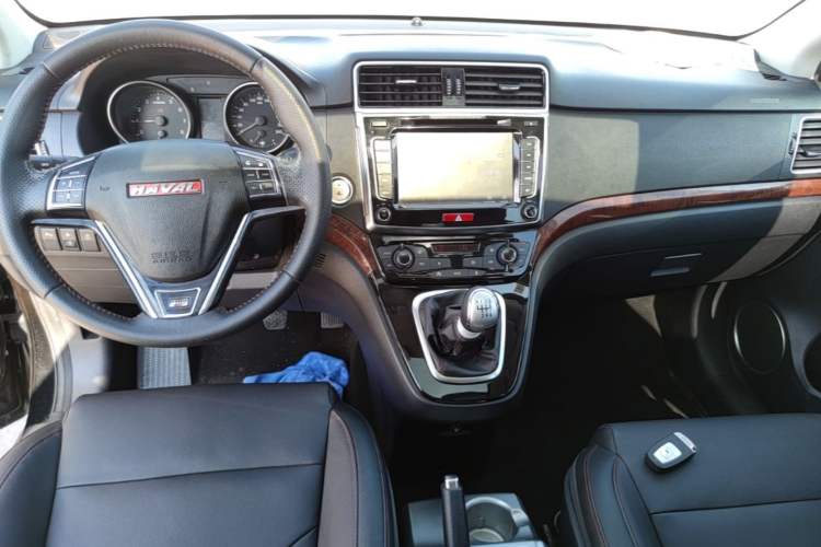 Used Haval H6 2013 Sports Edition 1.5T Manual Two-Wheel Drive Elite Model Audio And AC Panel