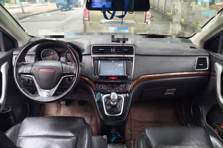 Used Haval H6 2013 Sports Edition 1.5T Manual Two-Wheel Drive Elite Model Center Console