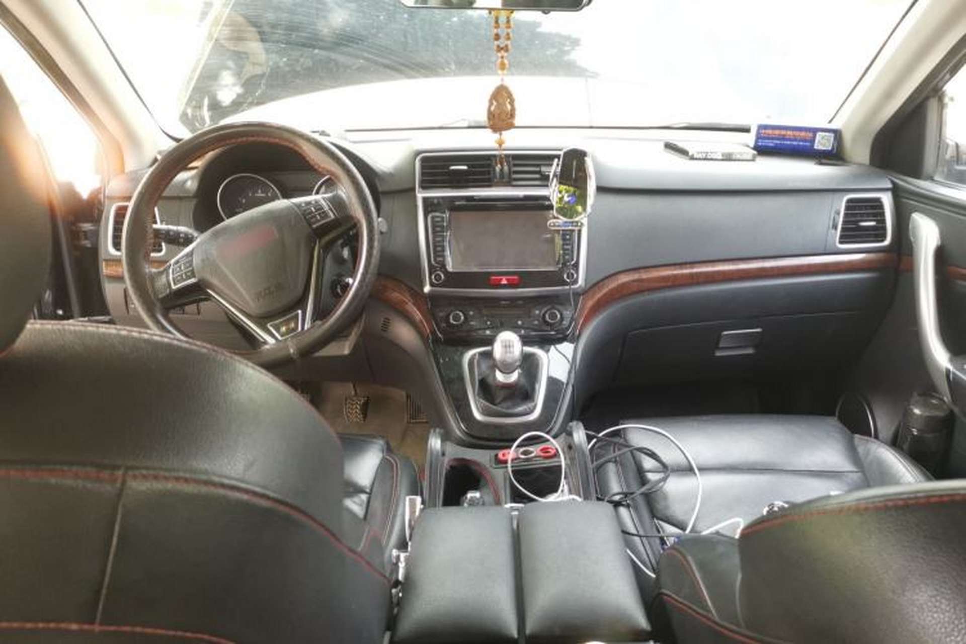 Used Haval H6 2013 Sport Edition 1.5T Manual Two-Wheel Drive Urban Model Center Console