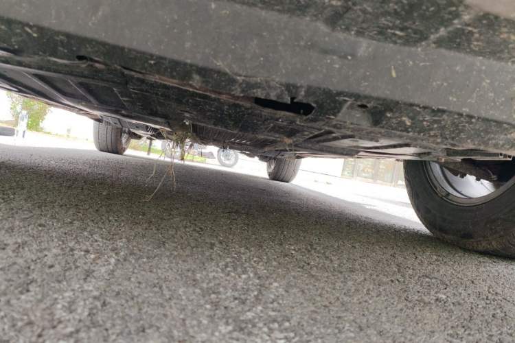 Used Haval H6 2013 Sports Edition 1.5T Manual Two-Wheel Drive Elite Model Chassis Front