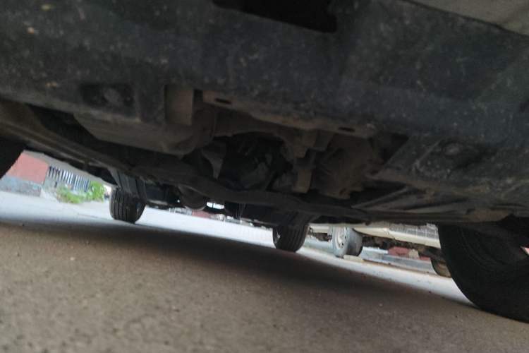 Used Haval H6 2013 Upgraded Model 1.5T Manual Two-Wheel Drive Elite Version Chassis Front