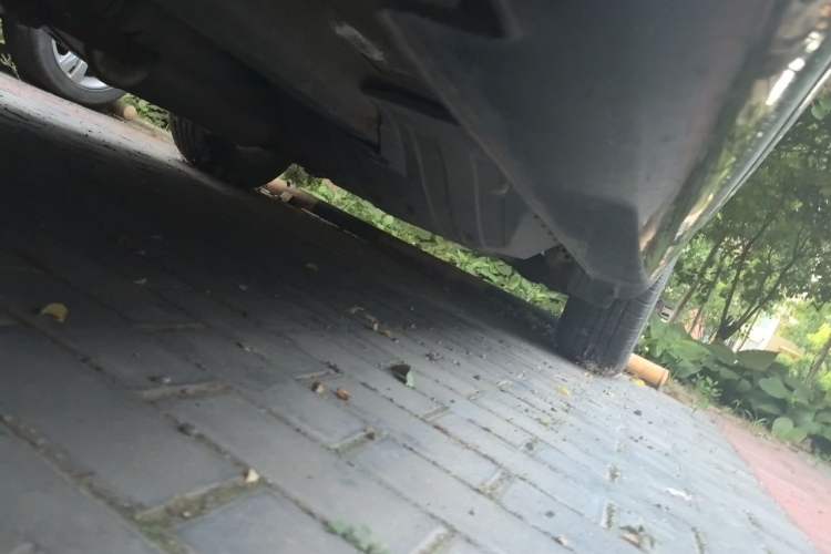Used Haval H6 2013 1.5T Manual 4x4 Prestige Edition Chassis Front Left