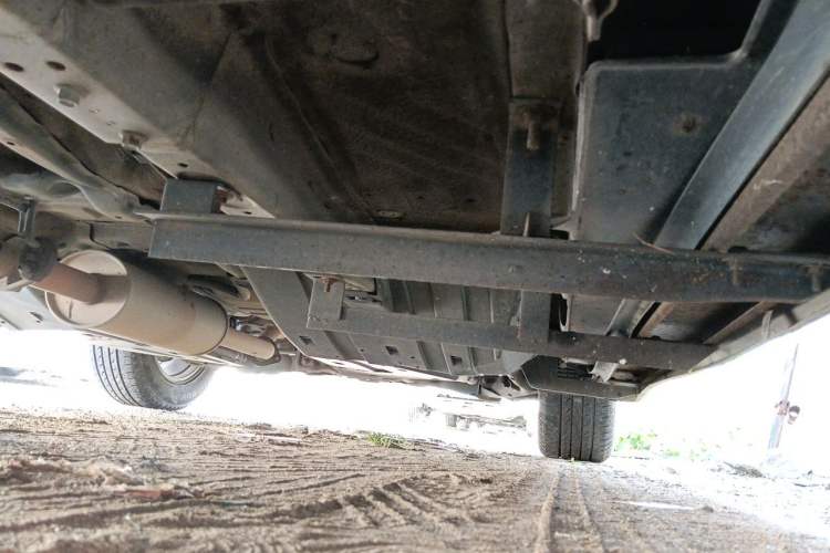 Used Haval H6 2013 Sports Edition 1.5T Manual Two-Wheel Drive Elite Model Chassis Front Left