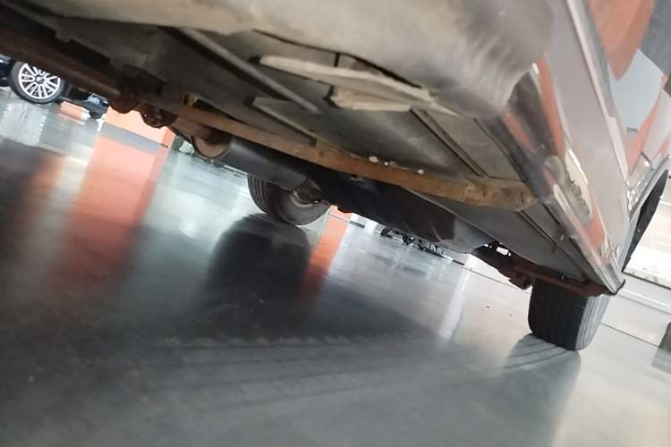 Used Haval H6 2013 Sports Edition 1.5T Manual Two-Wheel Drive Elite Model Chassis Front Left