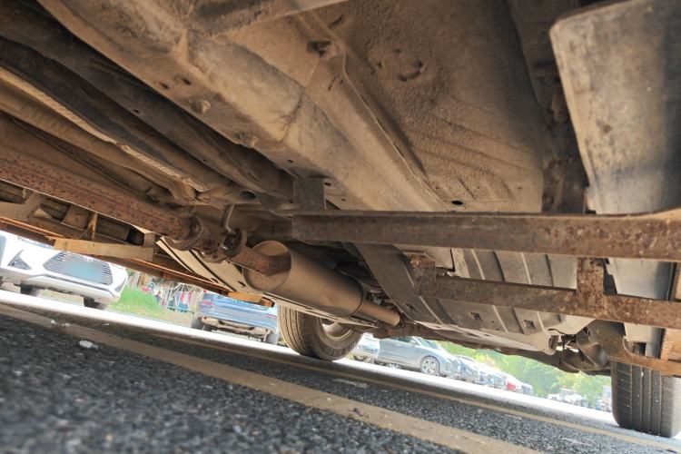 Used Haval H6 2013 Upgraded Model 1.5T Manual Two-Wheel Drive Urban Version Chassis Front Left