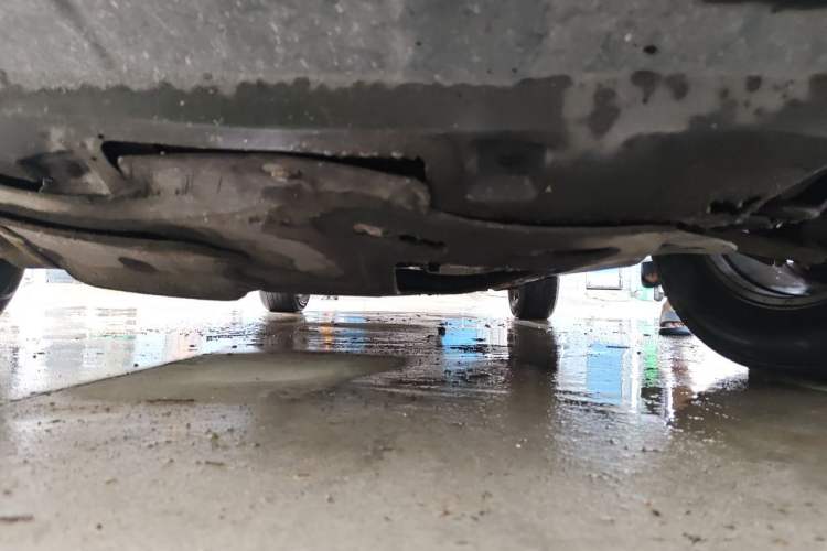 Used Haval H6 2013 Sports Edition 1.5T Manual Two-Wheel Drive Elite Model Chassis Front