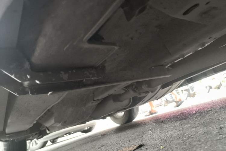 Used Haval H6 2013 Sports Edition 1.5T Manual Two-Wheel Drive Elite Model Chassis Front Right