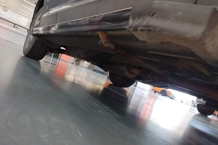 Used Haval H6 2013 Sports Edition 1.5T Manual Two-Wheel Drive Elite Model Chassis Front Right