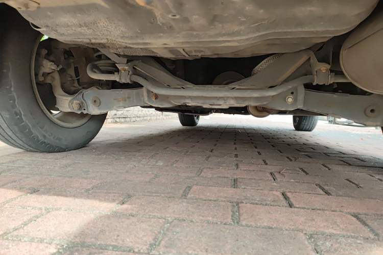 Used Haval H6 2013 Sports Edition 1.5T Manual Two-Wheel Drive Elite Model Chassis Rear