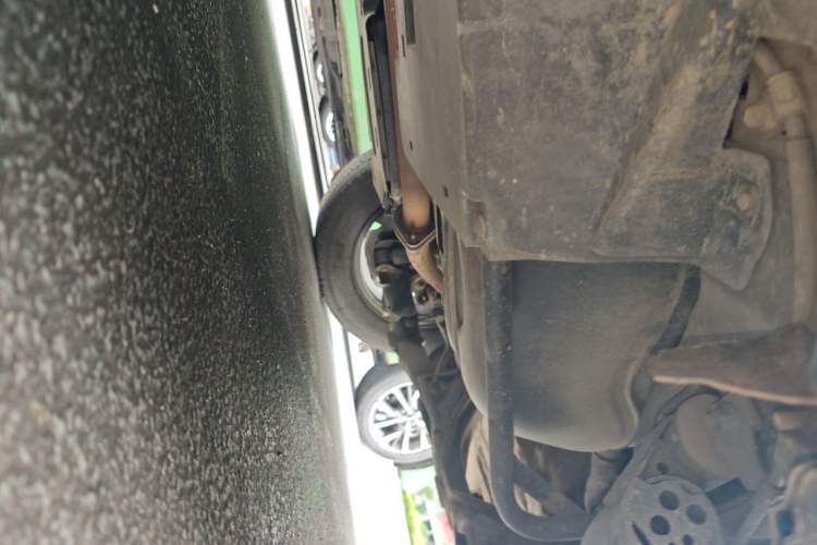 Used Haval H6 2013 Upgraded Model 1.5T Manual Two-Wheel Drive Elite Version Chassis Rear Left
