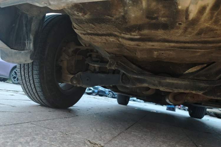 Used Haval H6 2013 Upgraded Model 1.5T Manual Two-Wheel Drive Prestige Version Chassis Rear Left